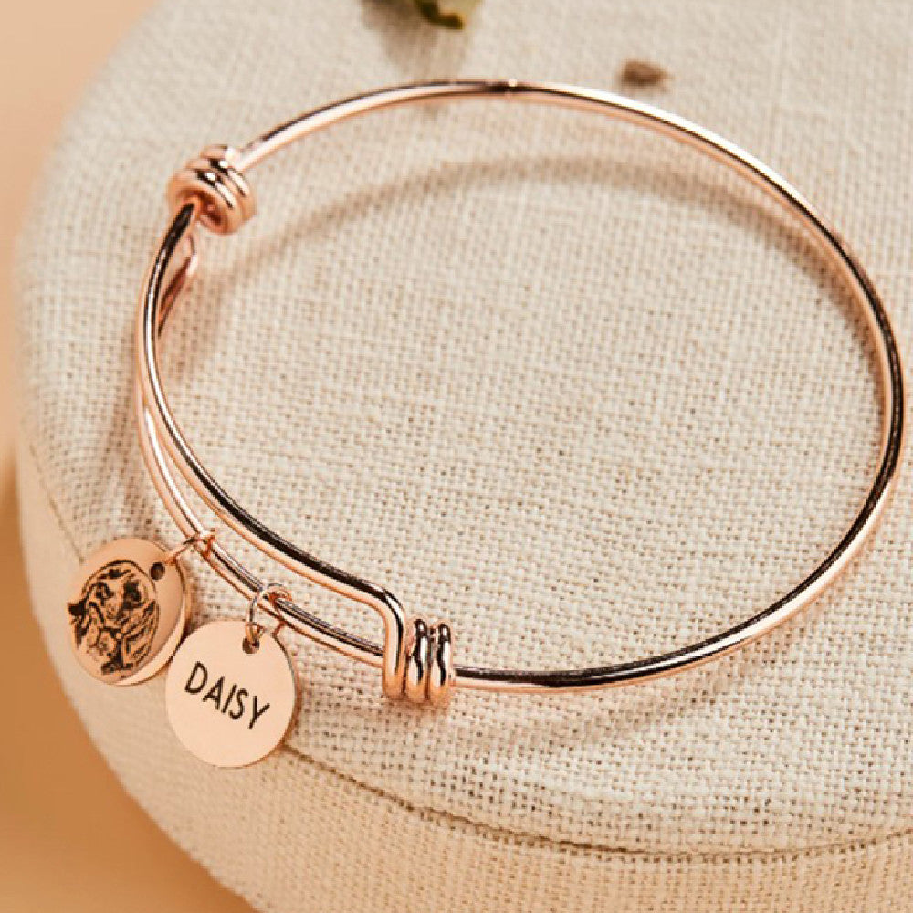 Character Bracelet - Commemorative Gift for Her